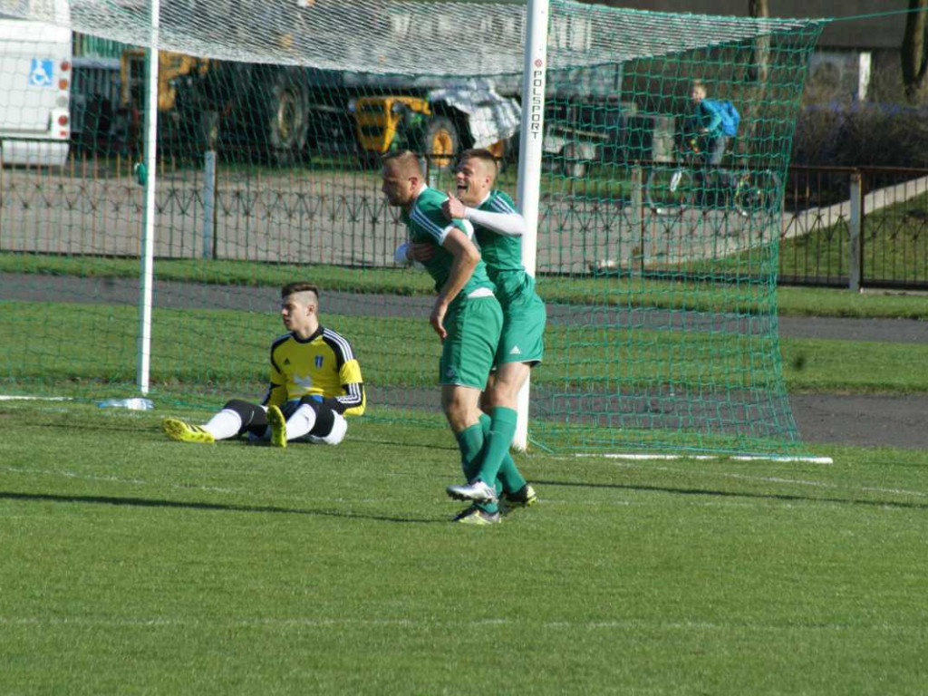 Wisła nie straszna, Tuttas z hattrickiem