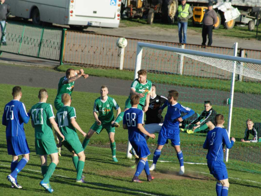 Wisła nie straszna, Tuttas z hattrickiem