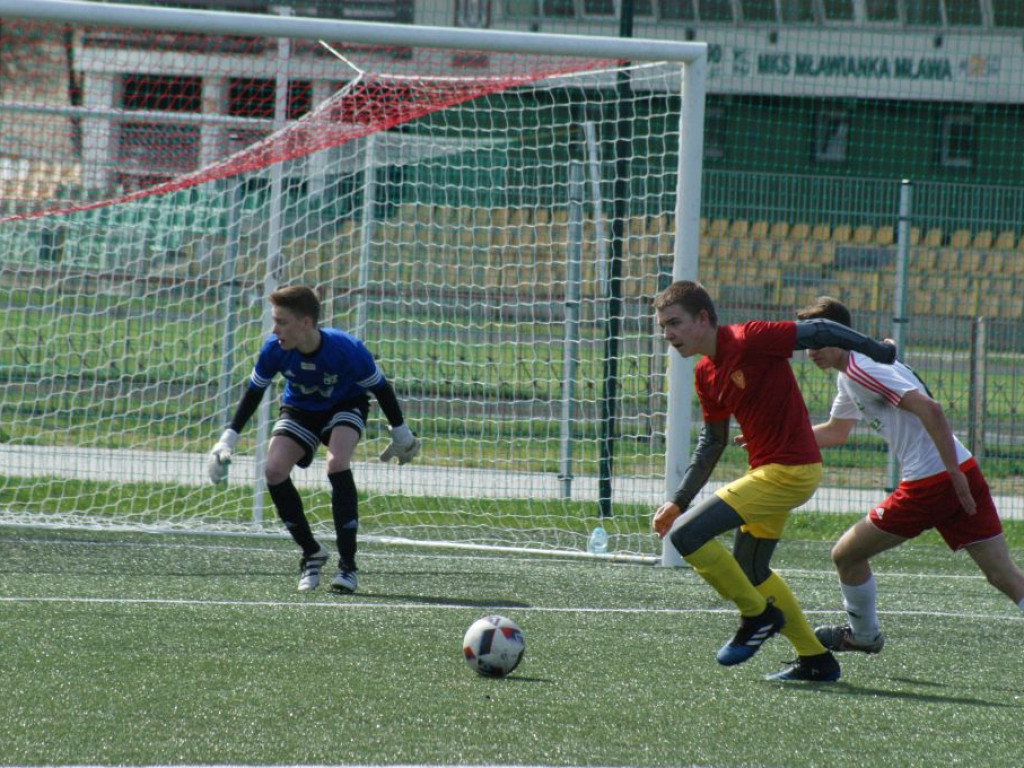 Juniorzy Mławianki wiceliderami, trampkarze blisko podium