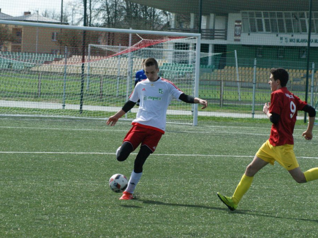 Juniorzy Mławianki wiceliderami, trampkarze blisko podium