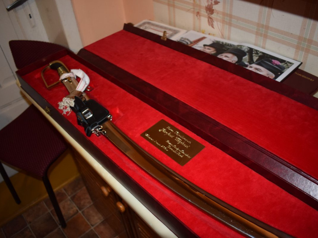 Ma 103 lata, kocha Mławę i właśnie został majorem