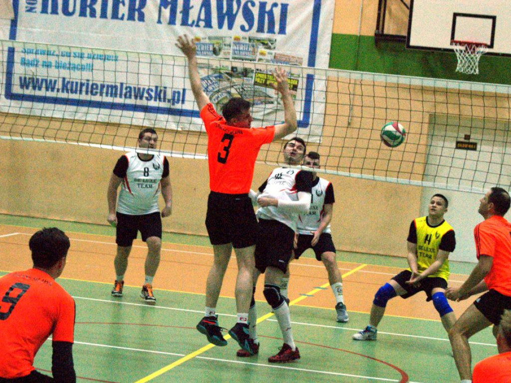 Złoty set dla mistrzów, TS Relaks drugim finalistą