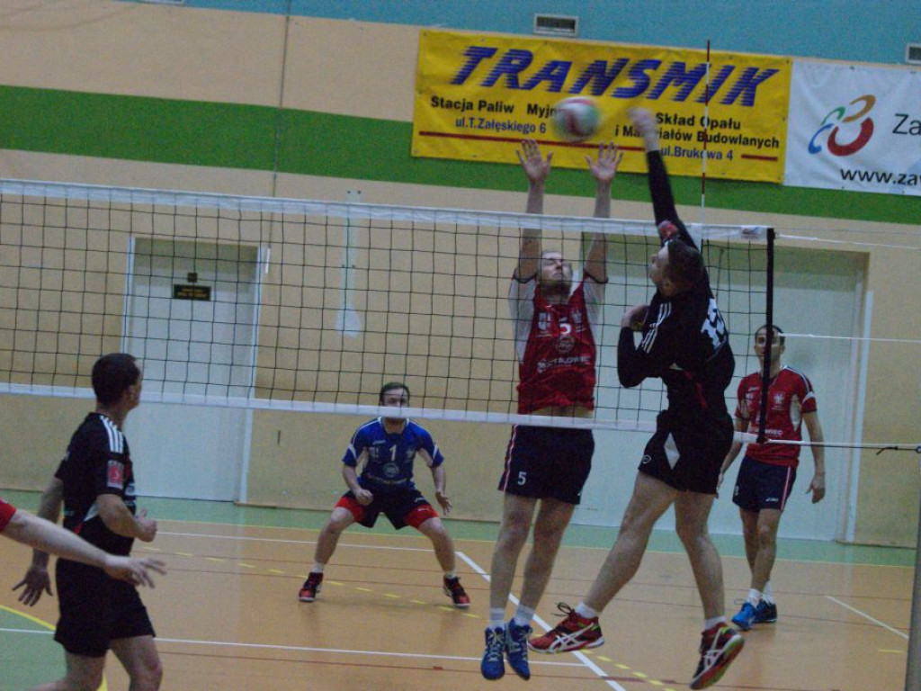 Złoty set dla mistrzów, TS Relaks drugim finalistą