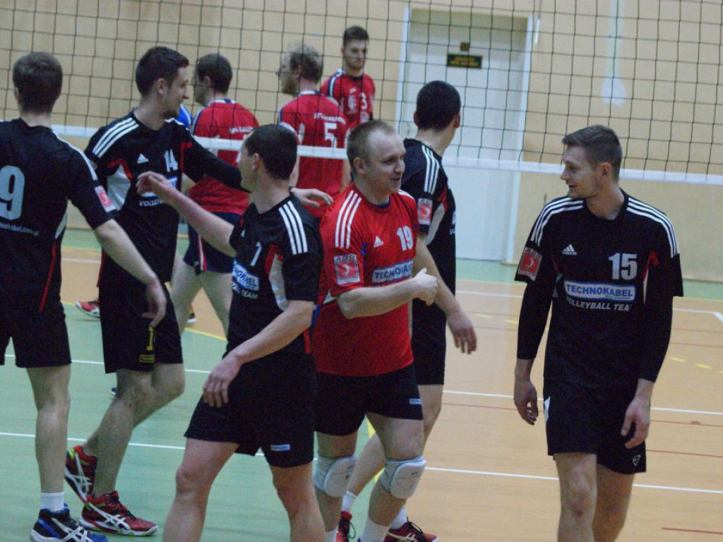 Złoty set dla mistrzów, TS Relaks drugim finalistą