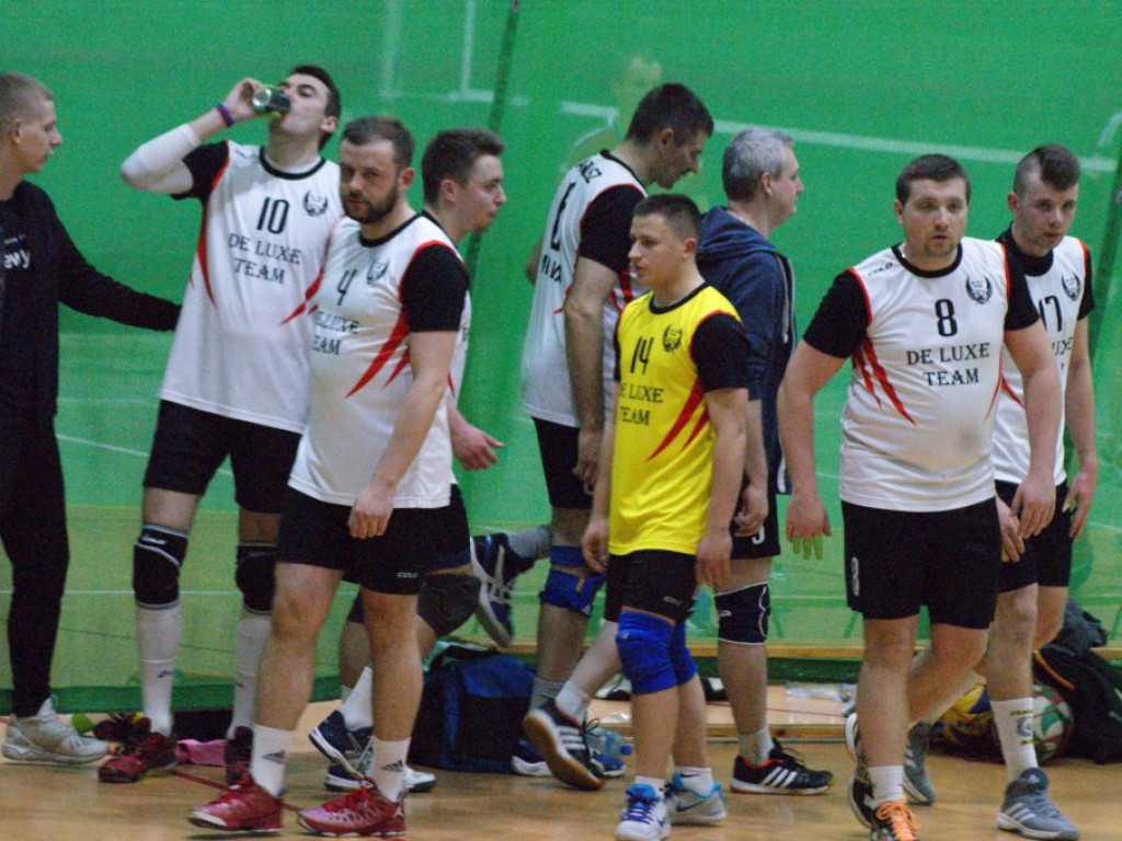 Złoty set dla mistrzów, TS Relaks drugim finalistą