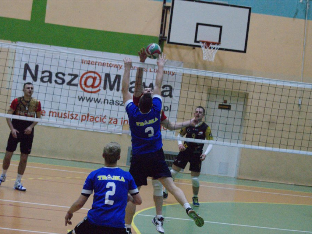 Złoty set dla mistrzów, TS Relaks drugim finalistą