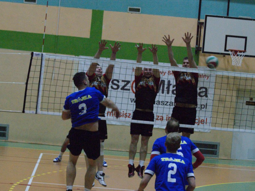 Złoty set dla mistrzów, TS Relaks drugim finalistą