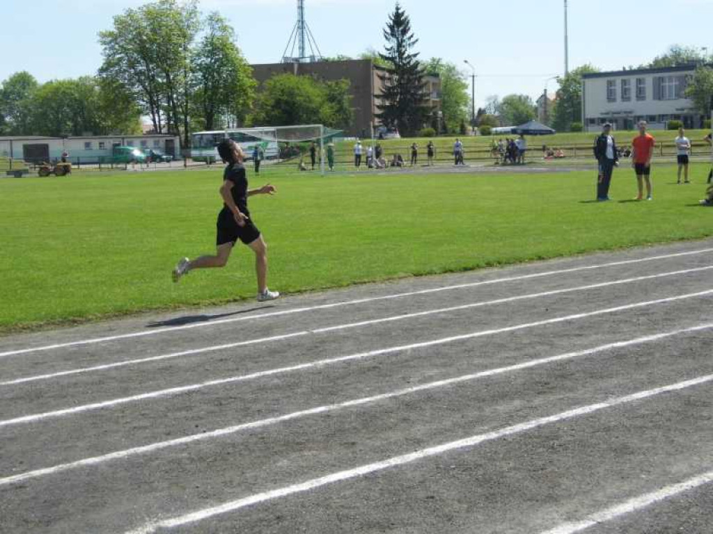 Medalowe żniwo Gimnazjum nr 1 w mistrzostwach powiatu