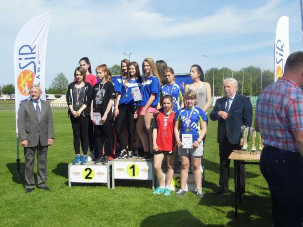 Medalowe żniwo Gimnazjum nr 1 w mistrzostwach powiatu