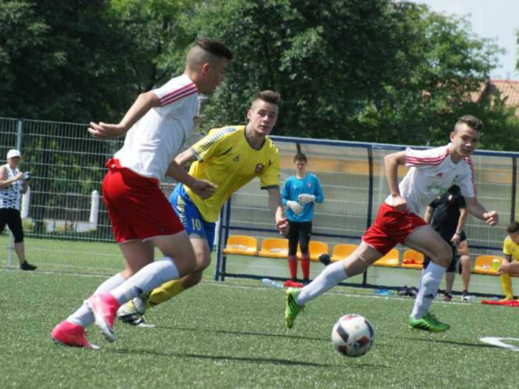 Młode Orły nie fruwały. Mławianie strzelali aż miło