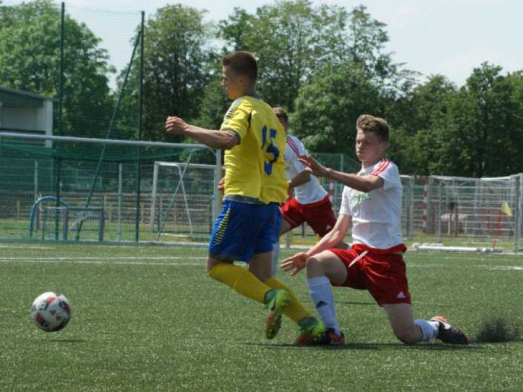 Młode Orły nie fruwały. Mławianie strzelali aż miło