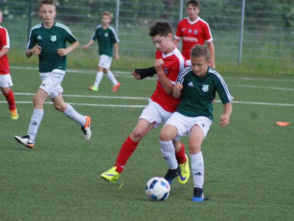 Młode Orły nie fruwały. Mławianie strzelali aż miło