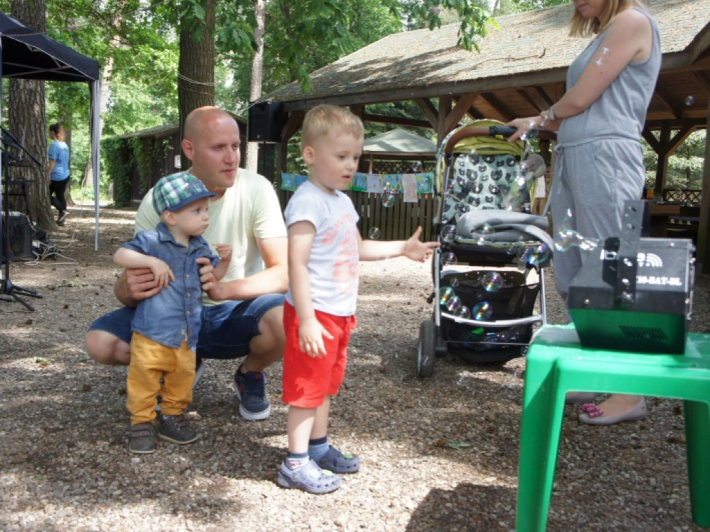 W leśniczówce dobra zabawa, grill i... syreny policyjne!