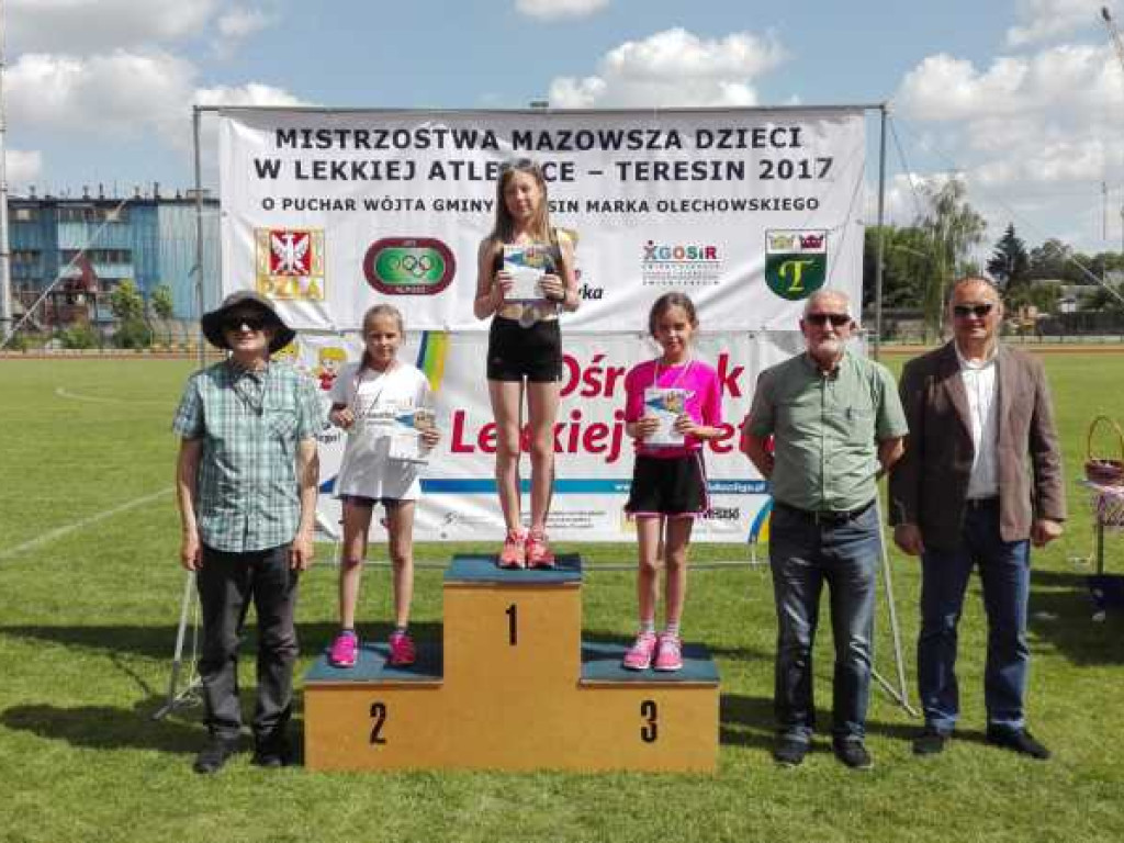 Młodzi lekkoatleci nie próżnują. Rekordy i medale