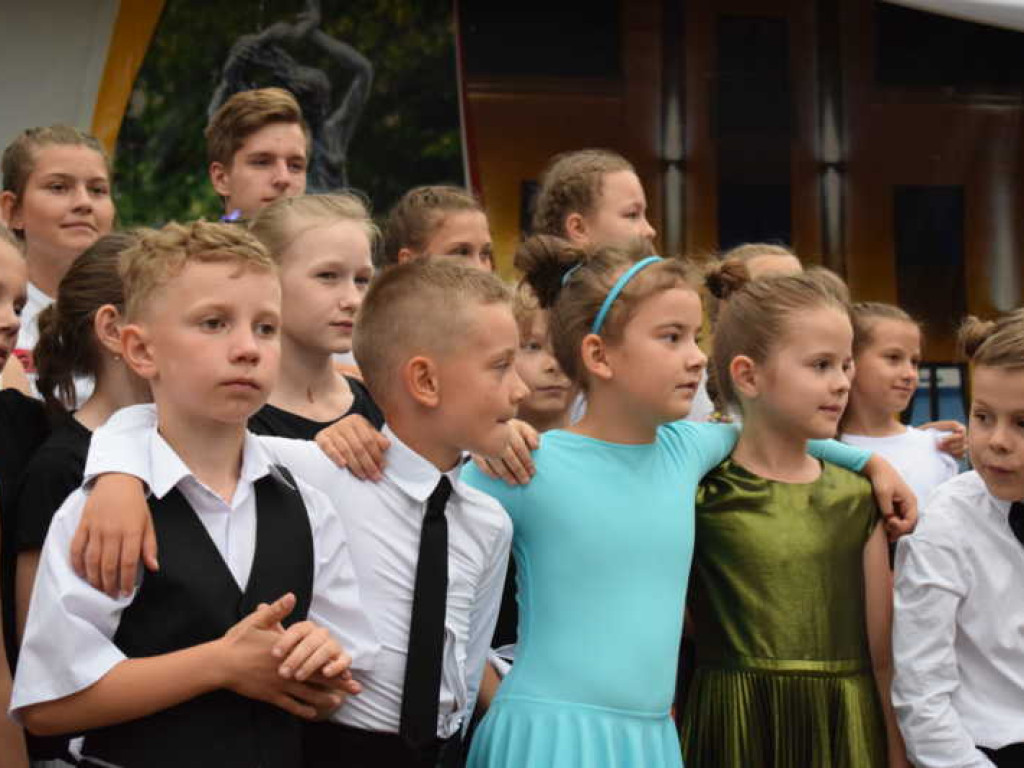 Zakończyli rok szkolny tanecznym krokiem