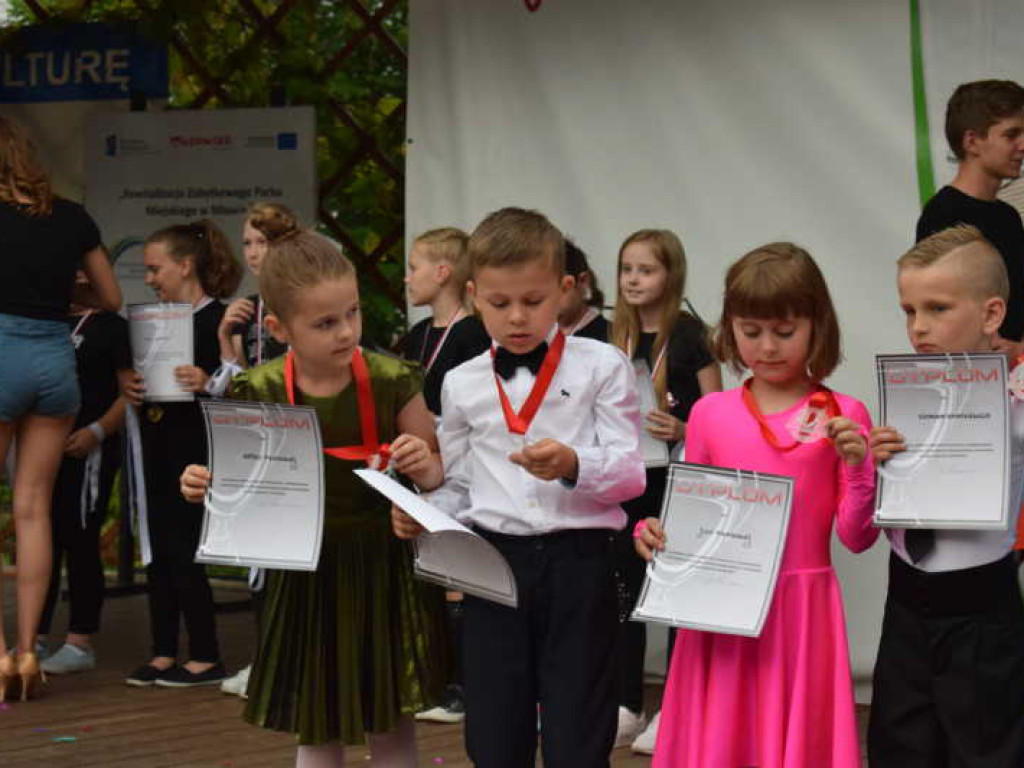 Zakończyli rok szkolny tanecznym krokiem