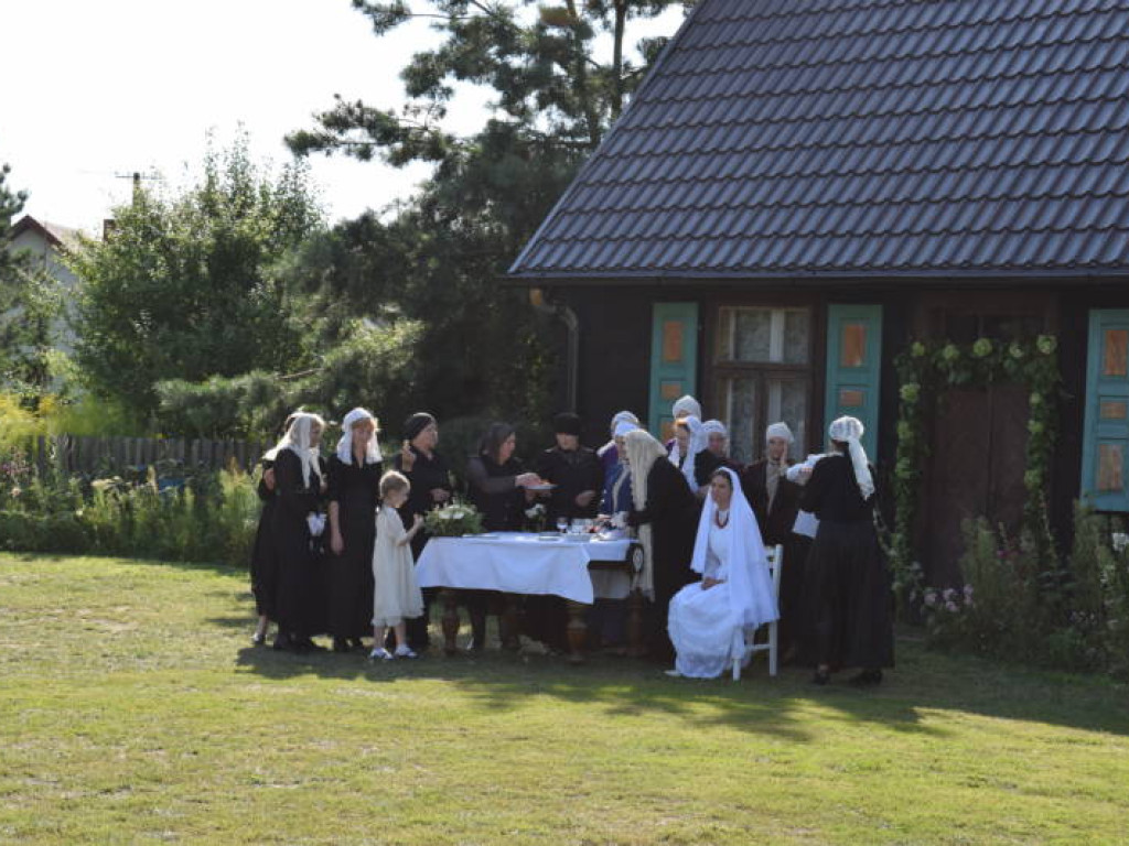 Pokazali, jak wyglądał przedwojenny żydowski ślub