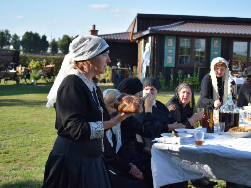 Pokazali, jak wyglądał przedwojenny żydowski ślub