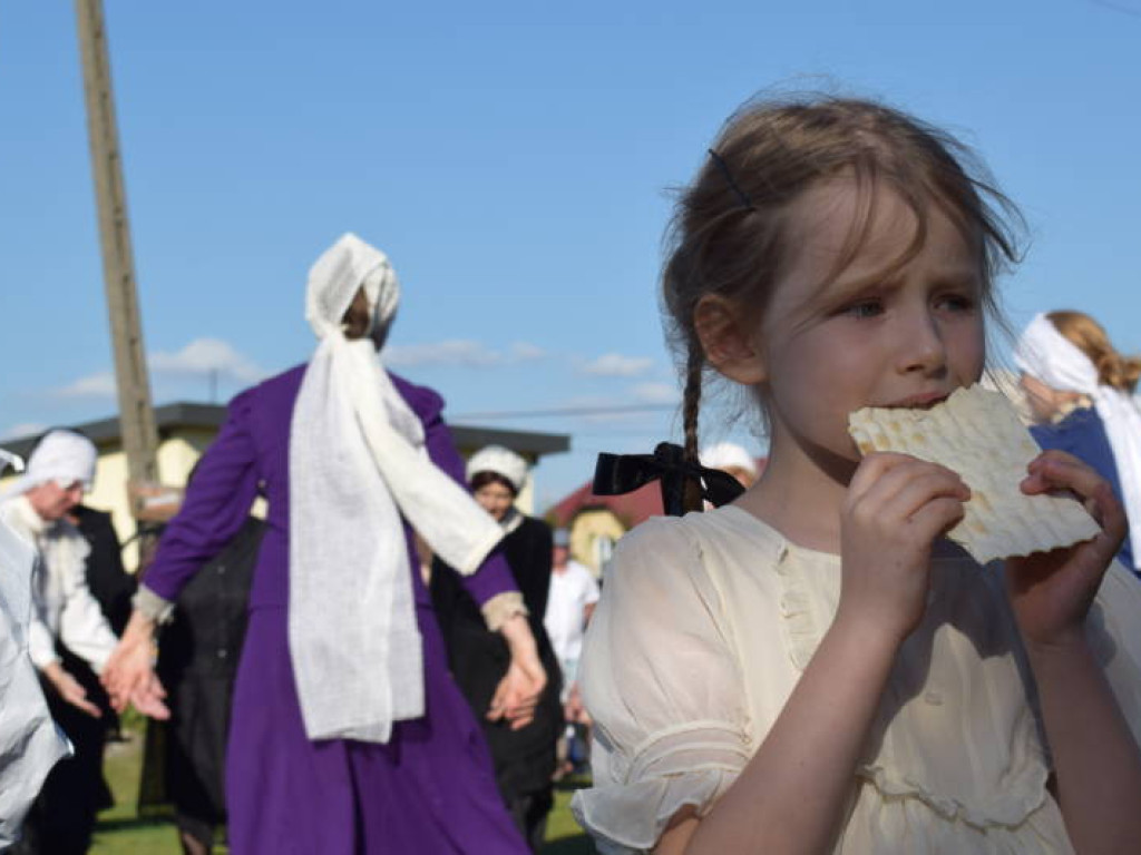 Pokazali, jak wyglądał przedwojenny żydowski ślub