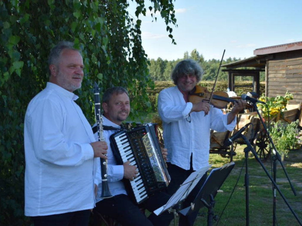 Pokazali, jak wyglądał przedwojenny żydowski ślub