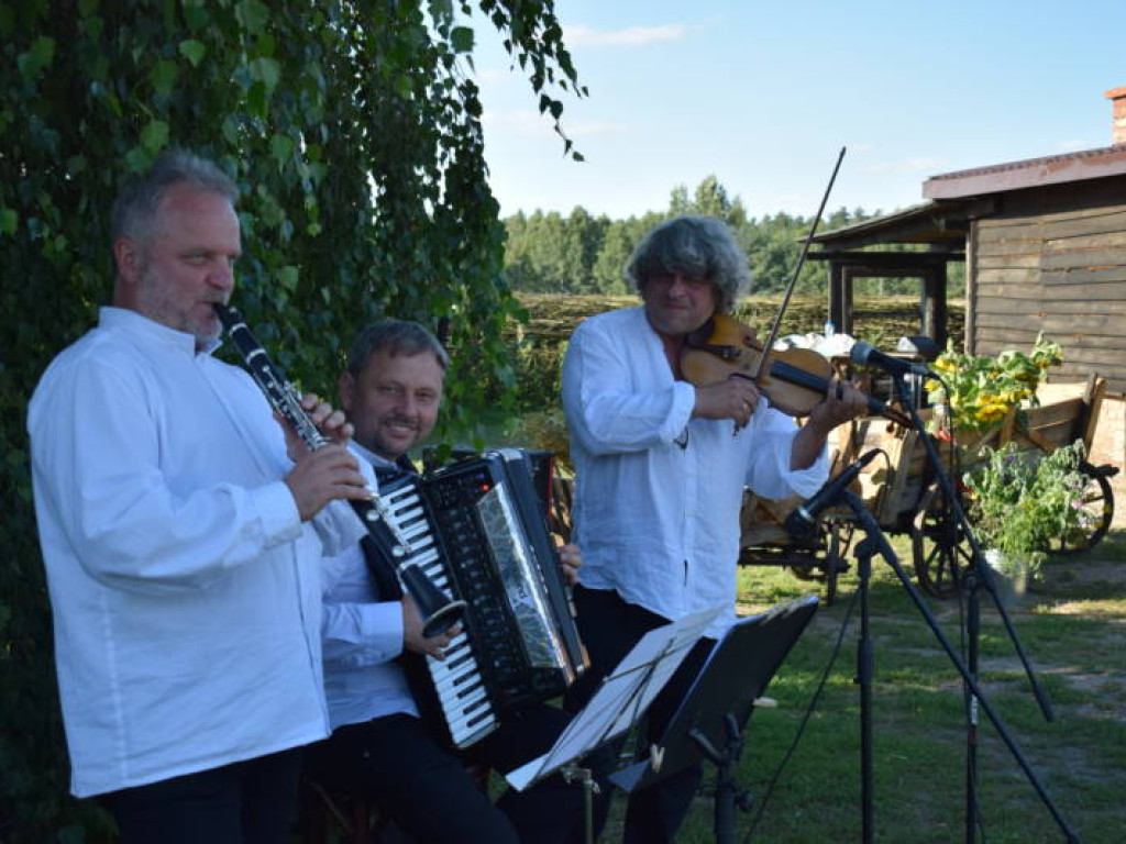 Pokazali, jak wyglądał przedwojenny żydowski ślub