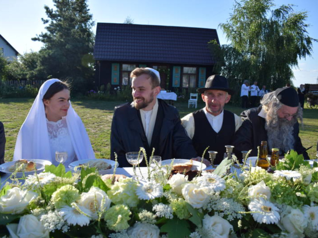 Pokazali, jak wyglądał przedwojenny żydowski ślub