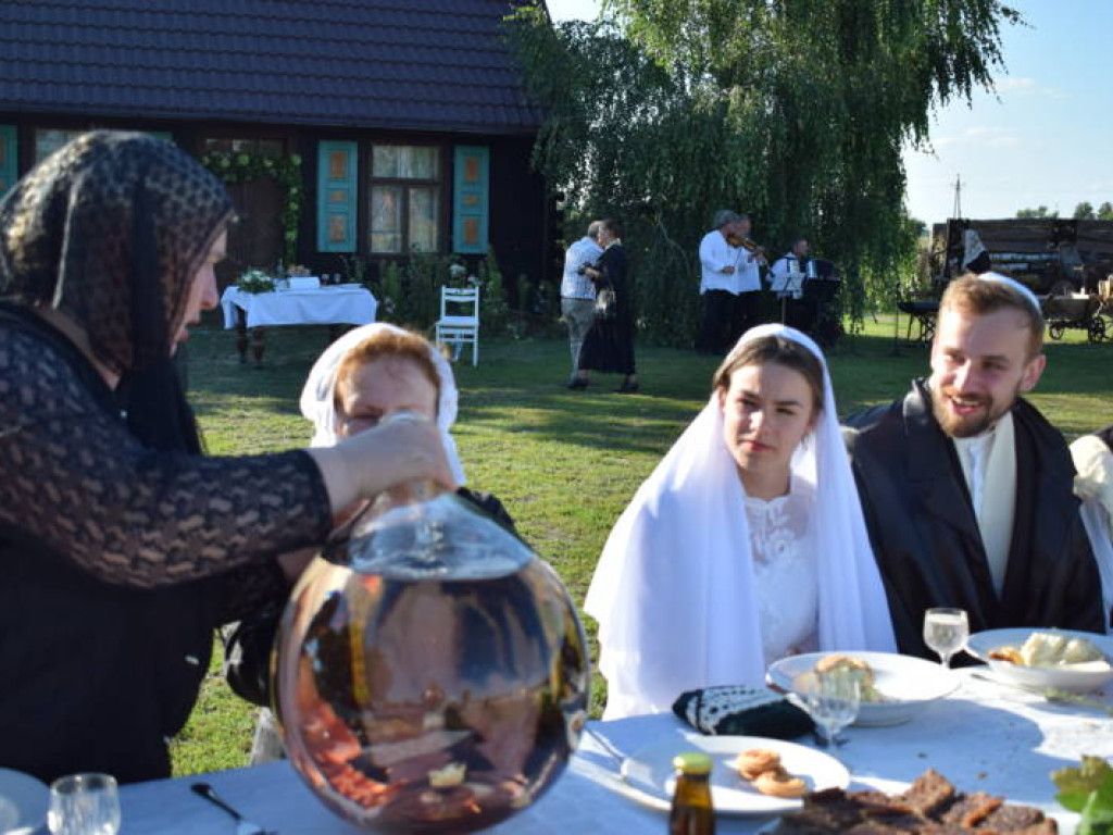 Pokazali, jak wyglądał przedwojenny żydowski ślub