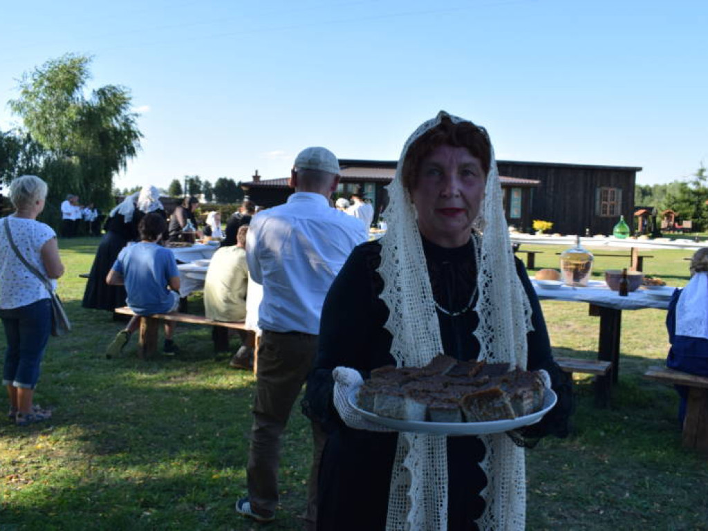 Pokazali, jak wyglądał przedwojenny żydowski ślub