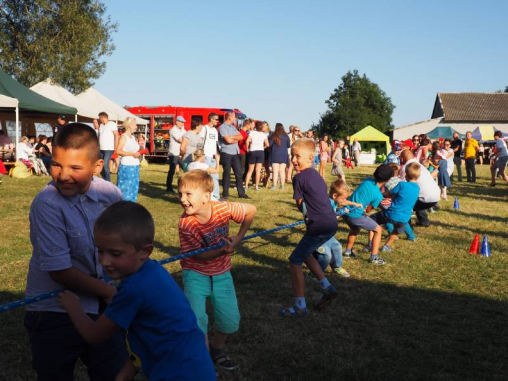 Stupsk: mieszkańcy bawili się na festynie. FOTORELACJA