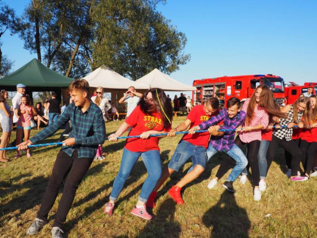 Stupsk: mieszkańcy bawili się na festynie. FOTORELACJA