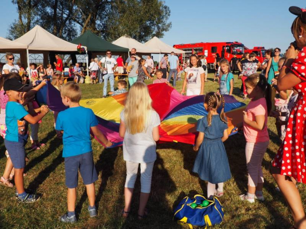 Stupsk: mieszkańcy bawili się na festynie. FOTORELACJA
