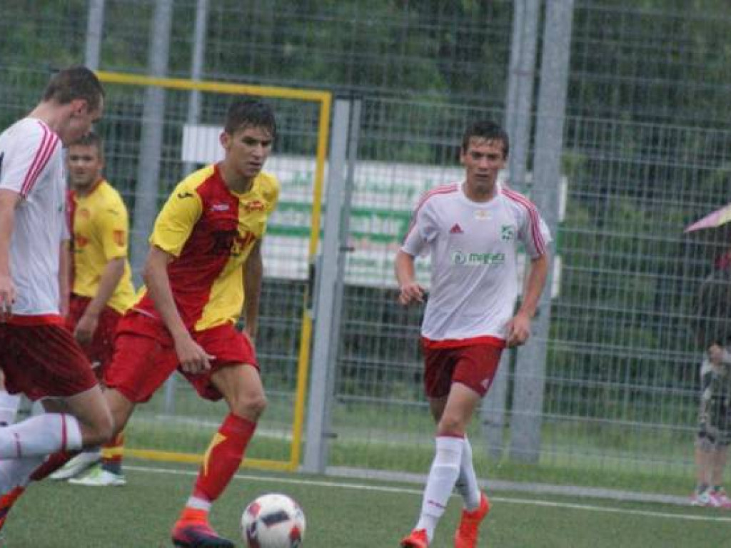 Porażki młodzieży na inaugurację lig. Remis w sparingu