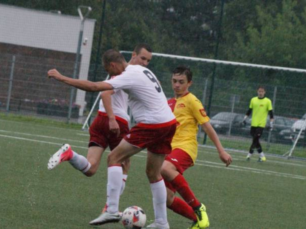 Porażki młodzieży na inaugurację lig. Remis w sparingu