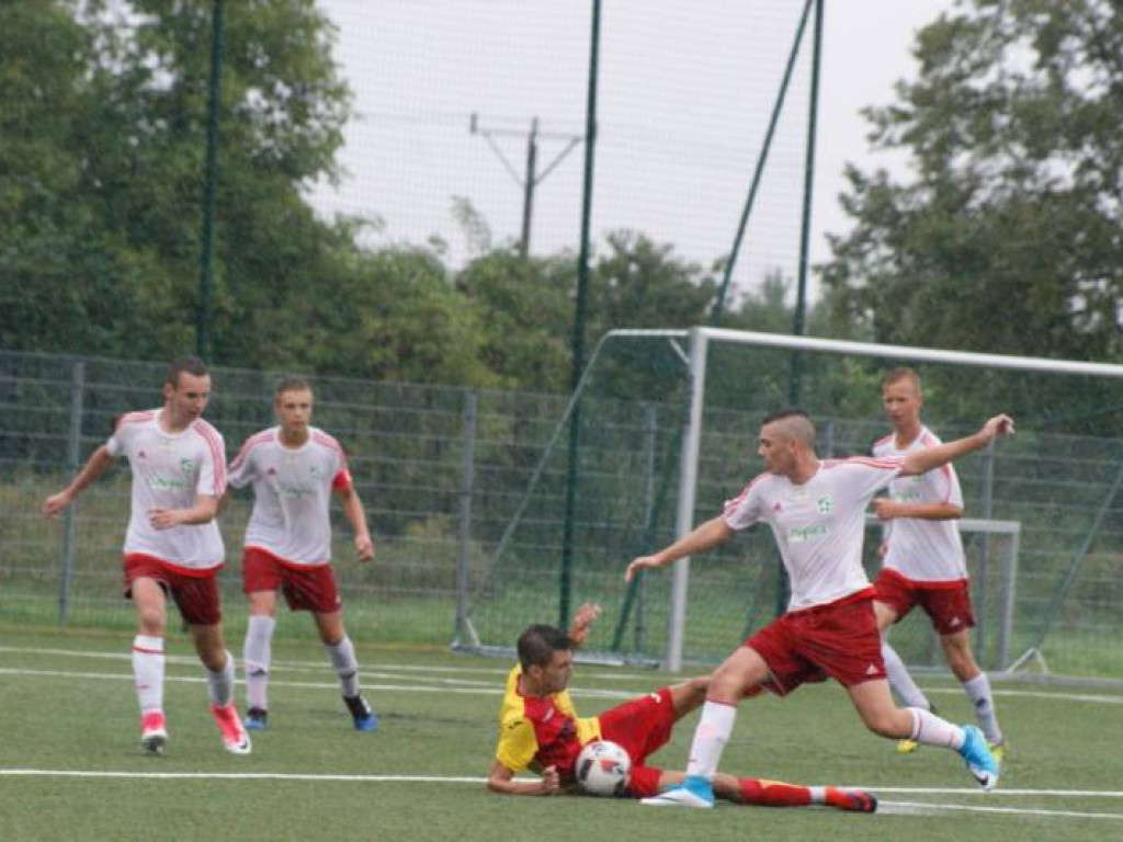 Porażki młodzieży na inaugurację lig. Remis w sparingu