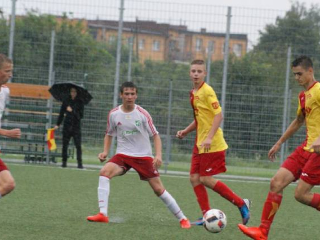 Porażki młodzieży na inaugurację lig. Remis w sparingu