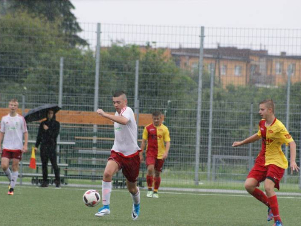 Porażki młodzieży na inaugurację lig. Remis w sparingu