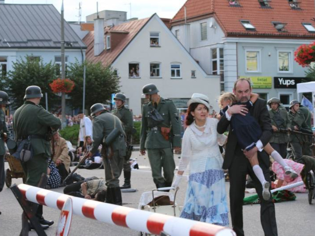 Bombowce nadleciały nad Mławę