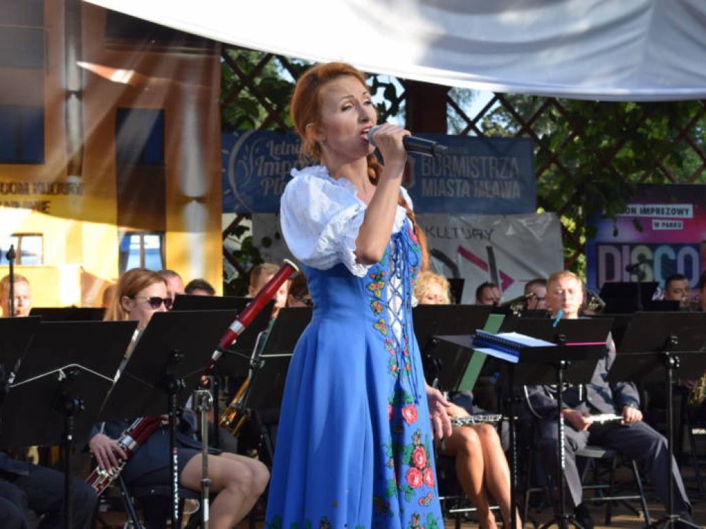 Patriotycznie i rozrywkowo. Na ten koncert przyszły tłumy