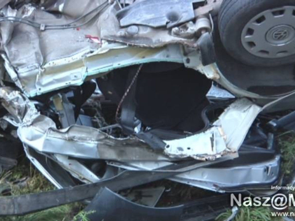 Przewoził kwas solny i miał wypadek! Trzy osoby ranne, w akcji jednostka chemiczna