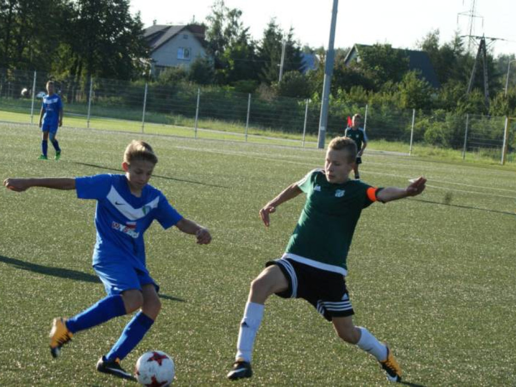 Nie ma jak u siebie. Pięć goli trampkarzy, czternaście juniorów