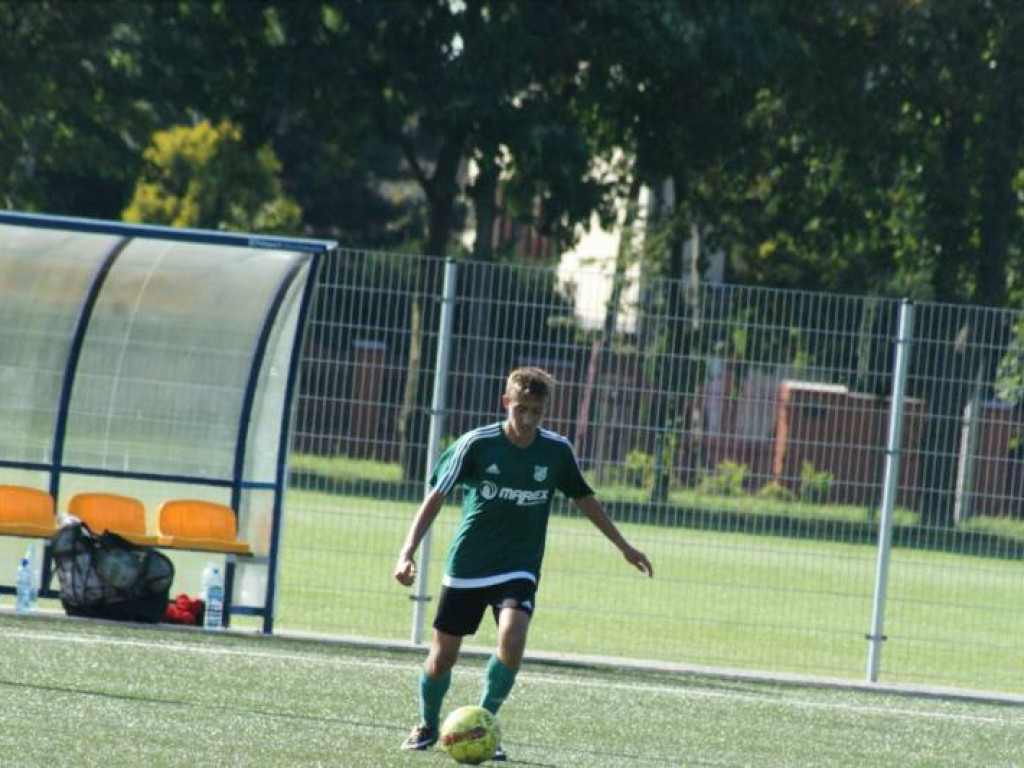 Nie ma jak u siebie. Pięć goli trampkarzy, czternaście juniorów