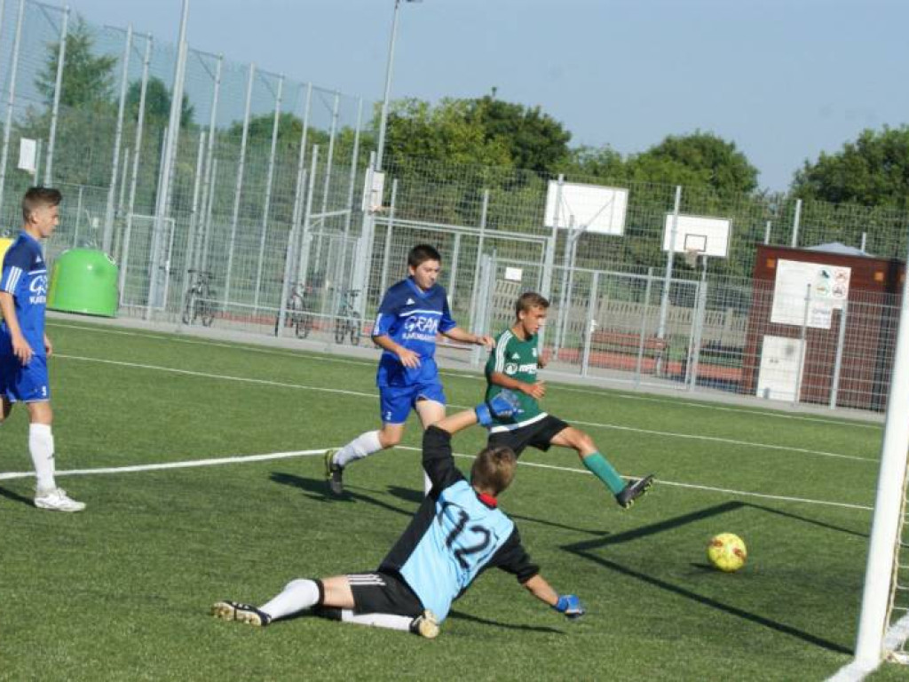 Nie ma jak u siebie. Pięć goli trampkarzy, czternaście juniorów