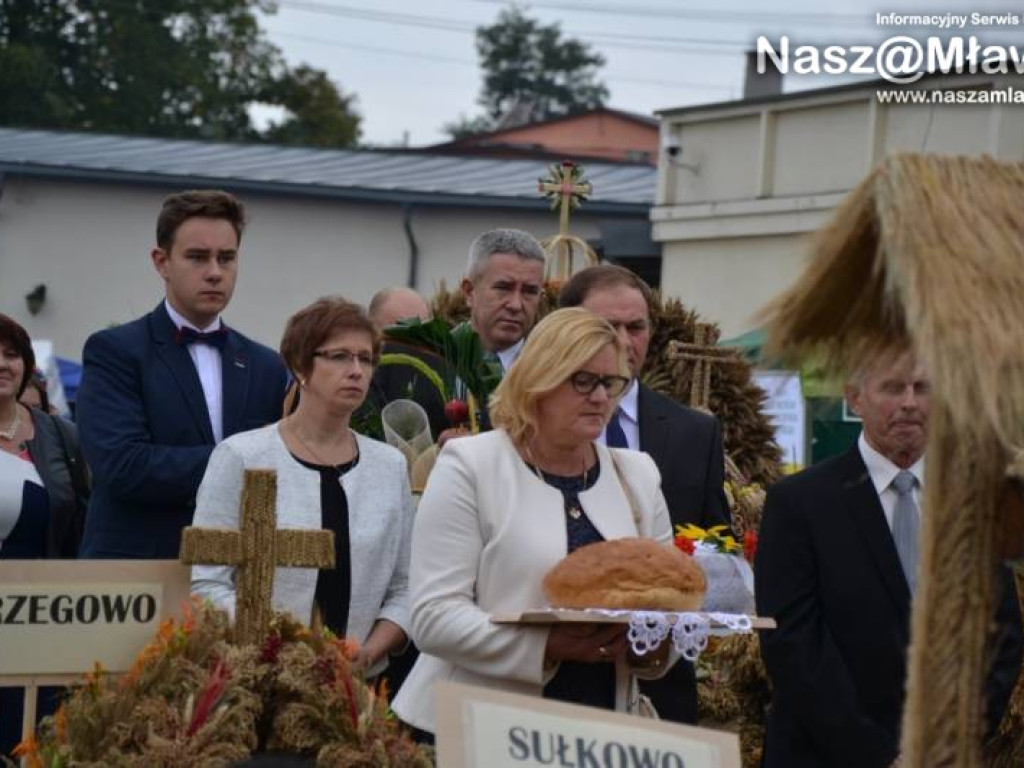 Dożynki pod mamutem. Strzegowo dziękowało za plony