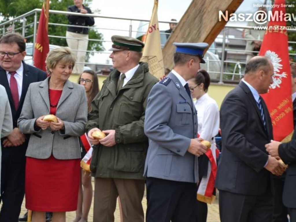 Dożynki pod mamutem. Strzegowo dziękowało za plony