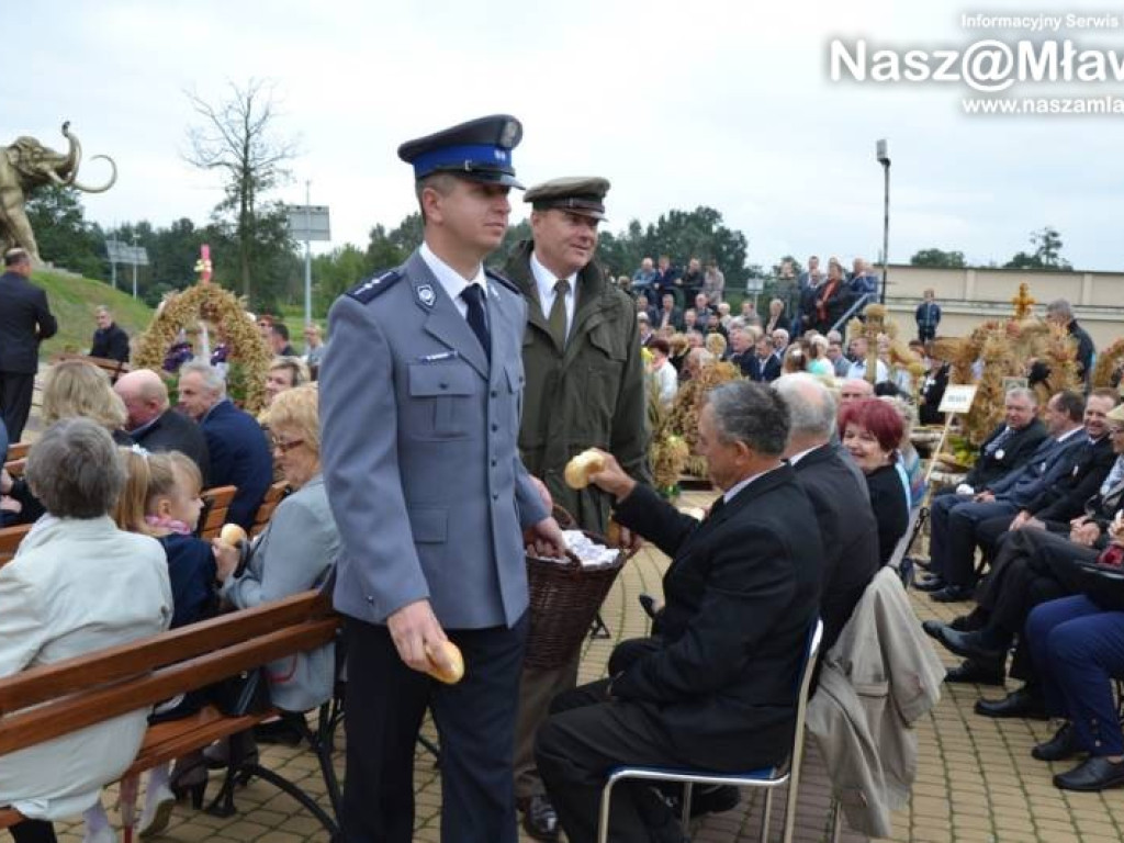 Dożynki pod mamutem. Strzegowo dziękowało za plony