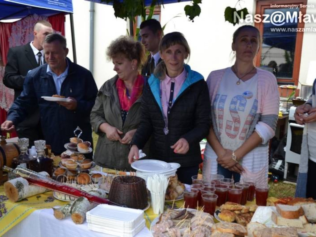 Dożynki pod mamutem. Strzegowo dziękowało za plony