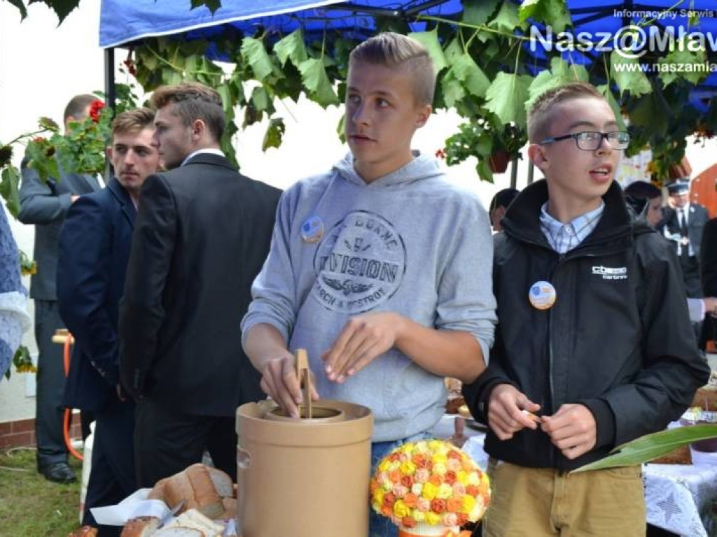 Dożynki pod mamutem. Strzegowo dziękowało za plony