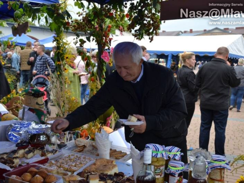Dożynki pod mamutem. Strzegowo dziękowało za plony