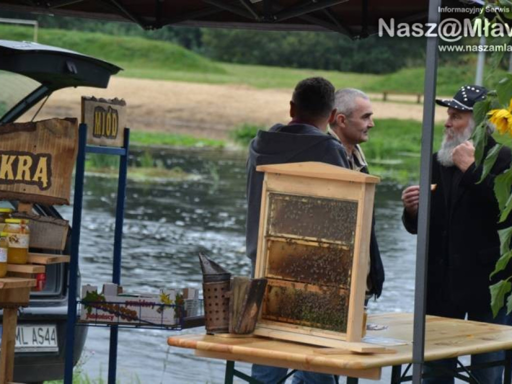 Dożynki pod mamutem. Strzegowo dziękowało za plony