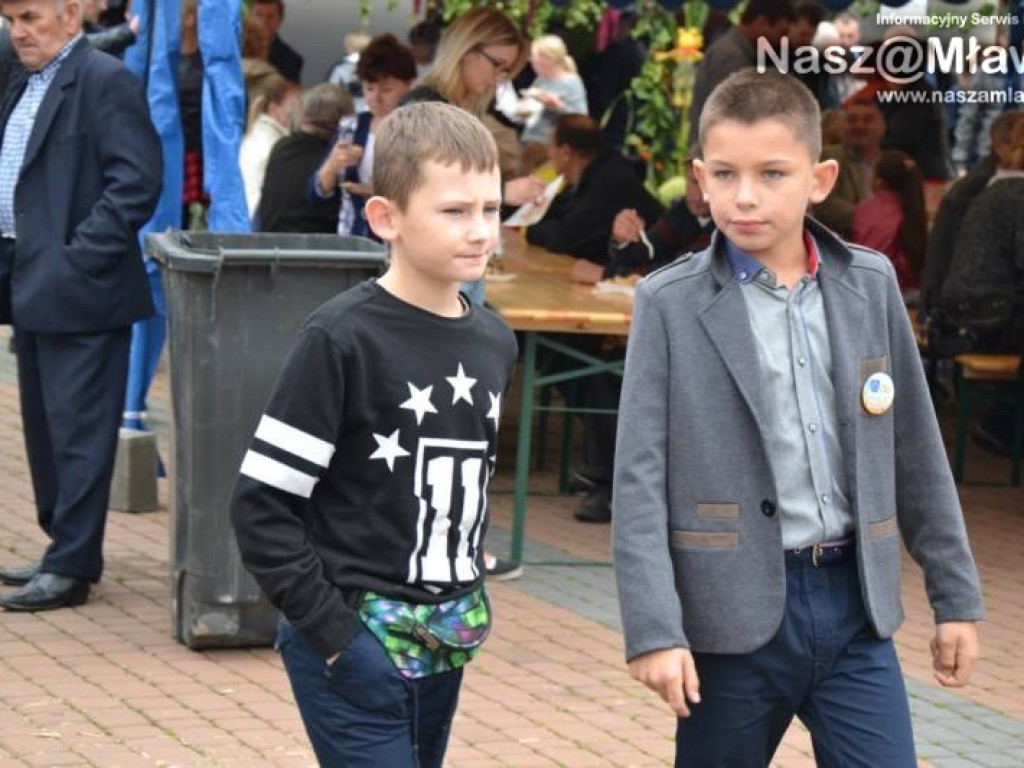 Dożynki pod mamutem. Strzegowo dziękowało za plony